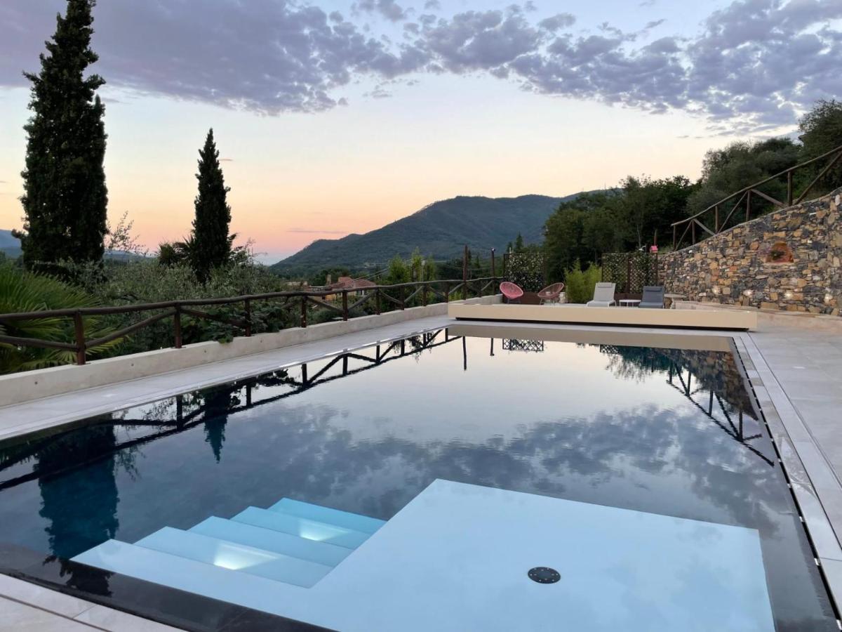 Borgata Cantone Country House B&B การ์เลนดา ภายนอก รูปภาพ